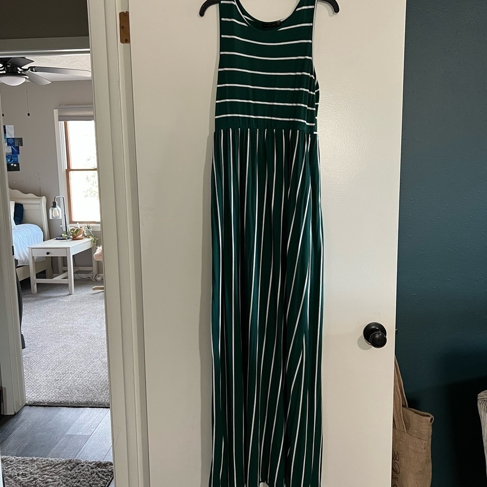 small ankle length maxi green and white striped dress, has pockets! - Picture 1 of 4
